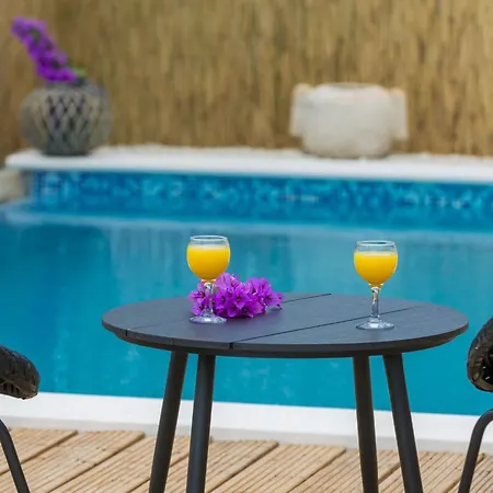 Dundo Pero - Four Bedroom With Swimming Pool And Sea View Babino Polje