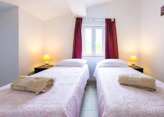 Dundo Pero - Four Bedroom With Swimming Pool And Sea View * Babino Polje