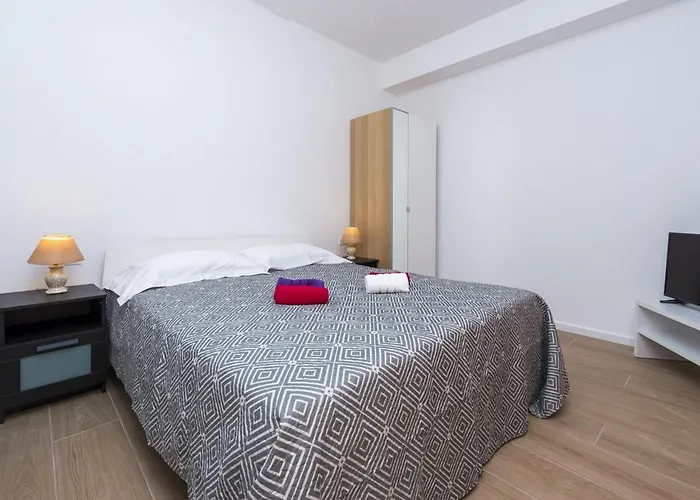 וילה Dundo Pero - Four Bedroom With Swimming Pool And Sea View